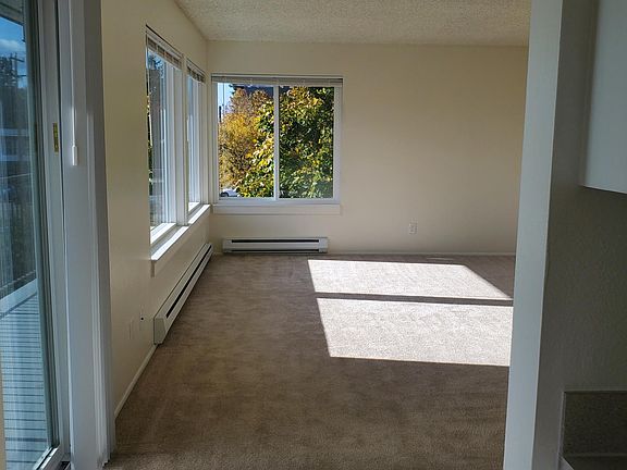 3rd image of 1432 NW 61st St APT 403
