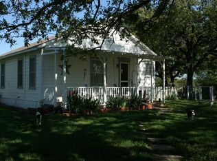 1261 Natty Flat Rd, Lipan, TX 76462