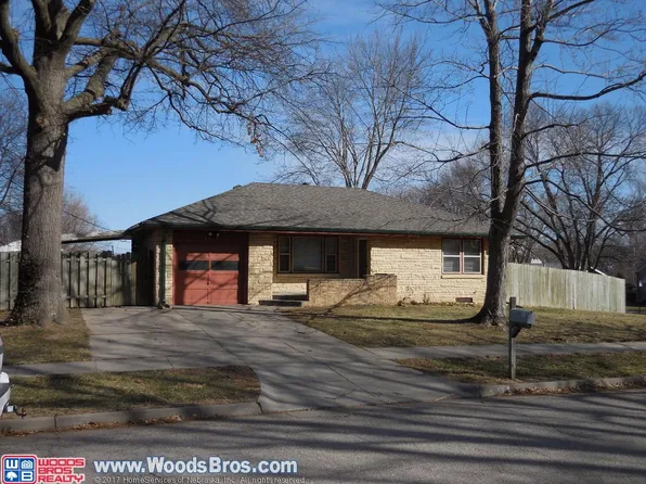 5134 M St, Lincoln, NE 68510