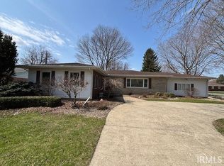 700 S Sharon Ave, Fowler, IN