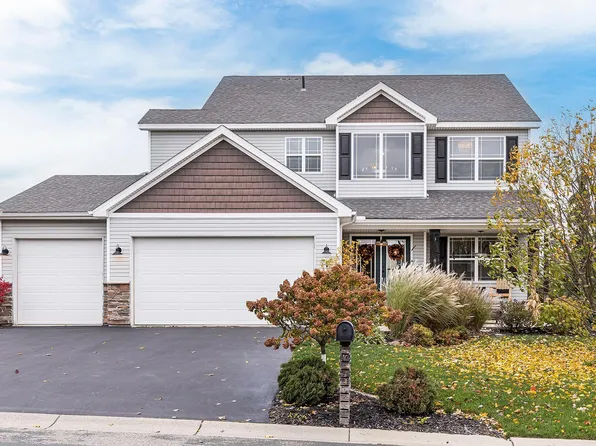 832 Yellowstone Trl, Waconia, MN 55387
