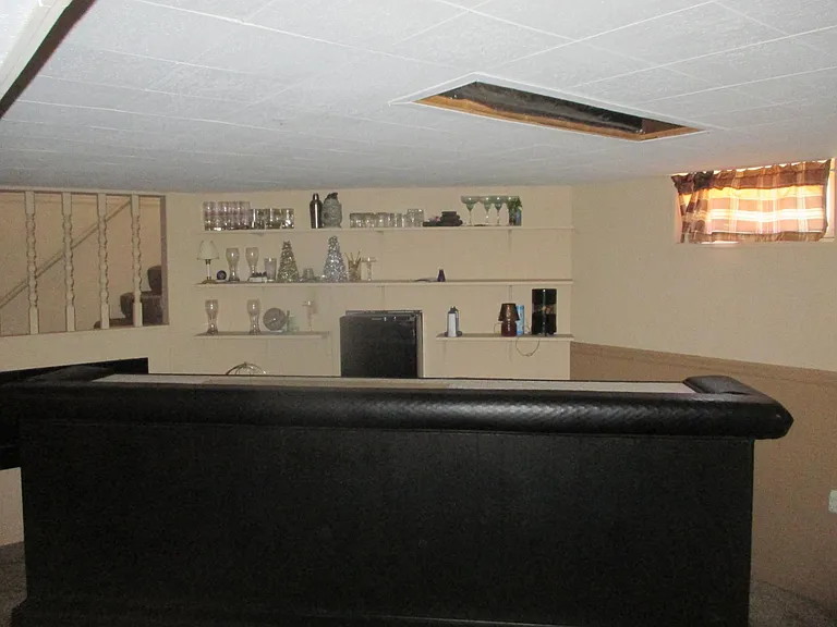 10330 Kennedy Ave — Photo 9