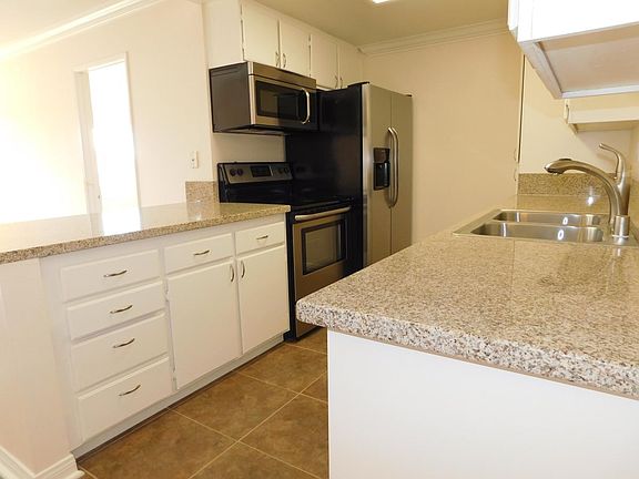 4th image of 209 Woodland Pkwy Unit 222