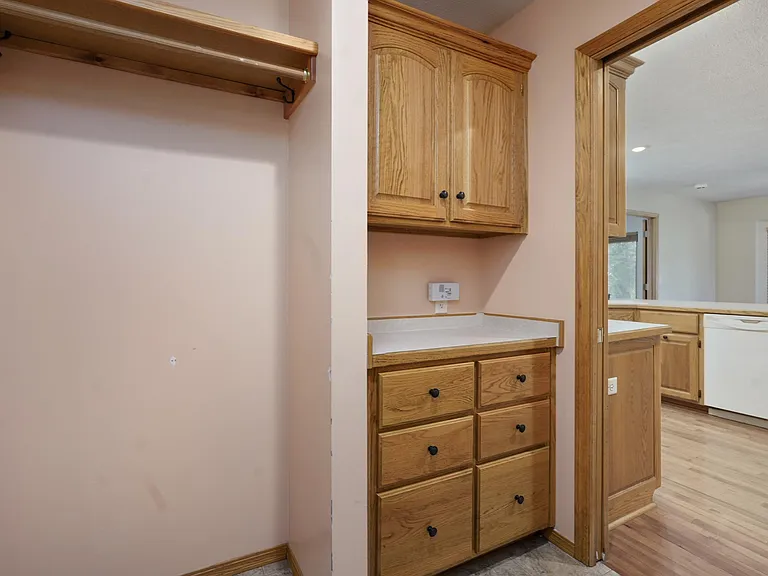 2062 W Willow Lakes Cv — Photo 15