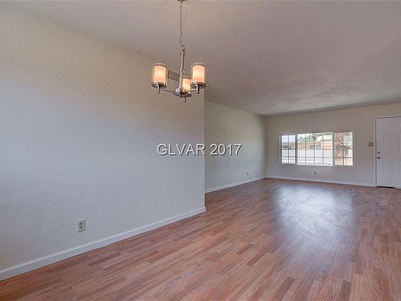 5th image of 3127 Avondale Ave