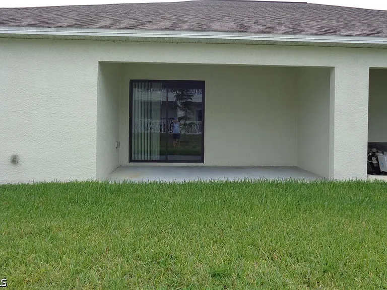 3816 SW 15th Pl — Photo 19