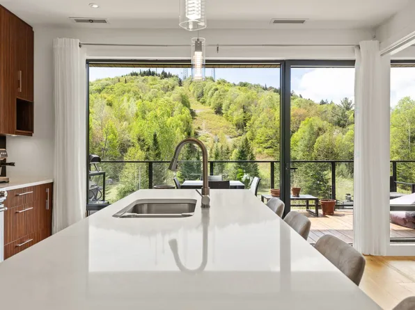 1125 Mtae De Lubac #304, Val Morin, QC J0T 2R0