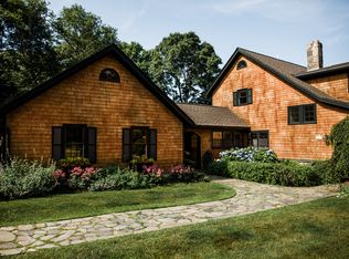 1219 N Main Rd, Jamestown, RI 02835