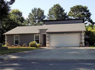 10117 Fairway Ridge Rd, Charlotte, NC 28277