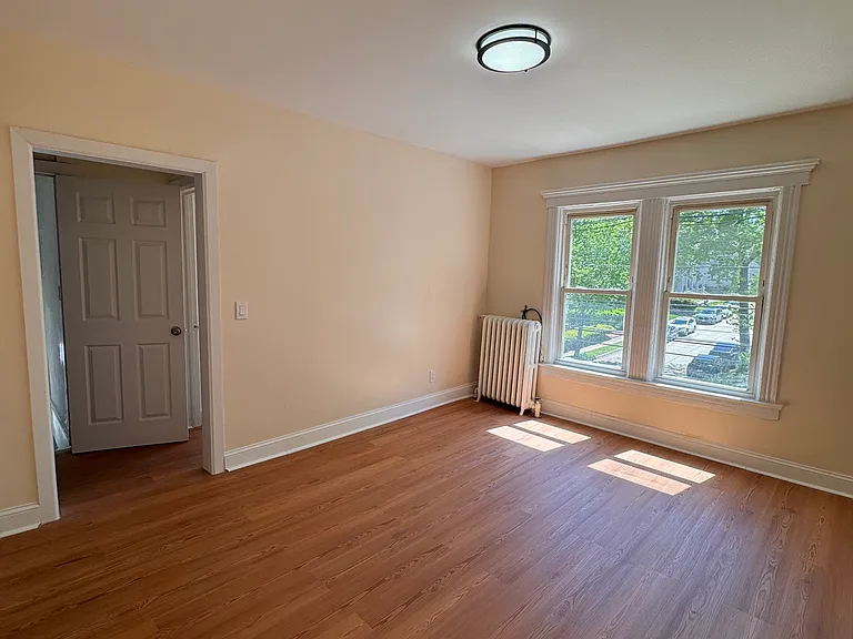 139 E Forest Ave #2 — Photo 5