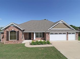 5705 NE Ohio, Bartlesville, OK 74006