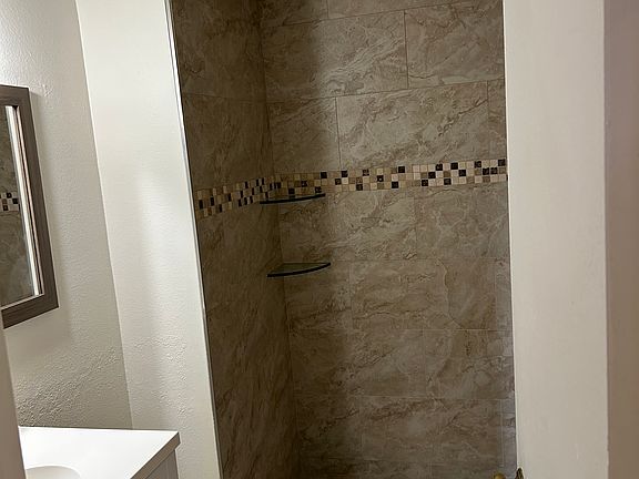 5th image of 1113 Ohio Ave APT 203