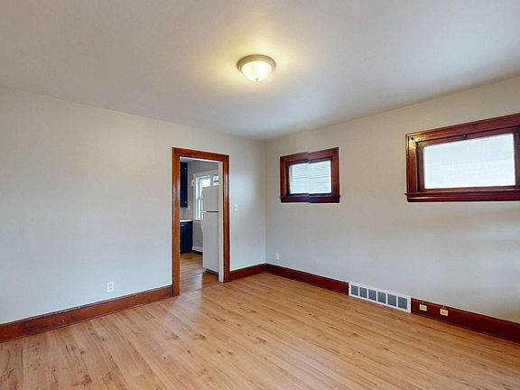2nd image of 18908 Cherokee Ave #2