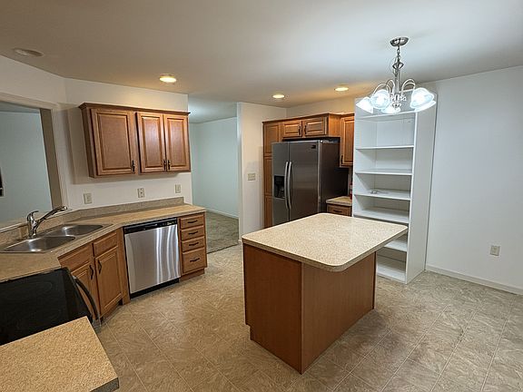4th image of 6126 Galleon Dr