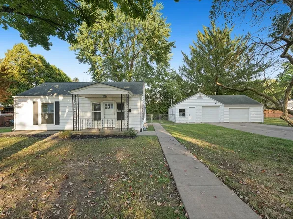 728 Hillside Pl SW, Massillon, OH 44647