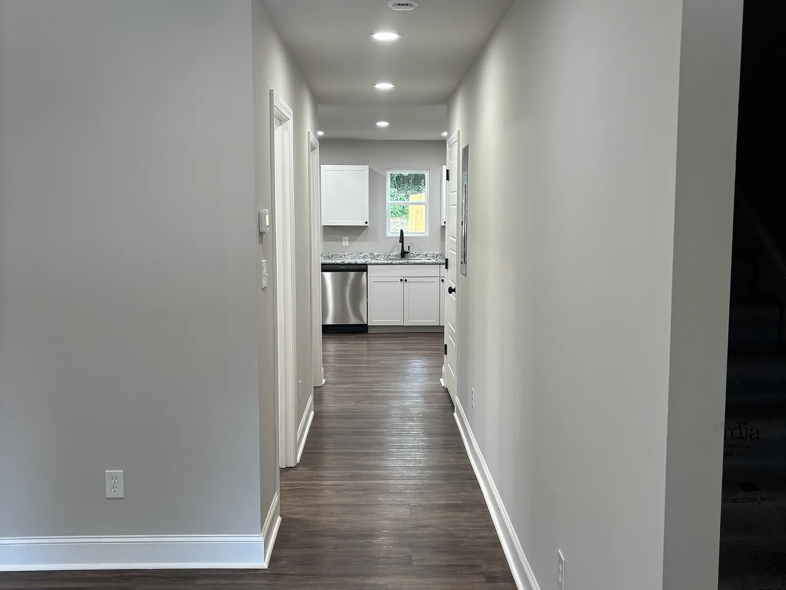 3 bed, 1550 sqft, $1,695 — Photo 4