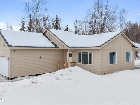 8465 E Big Farm Cir, Palmer, AK 99645