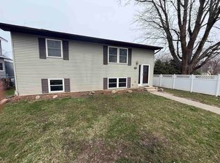 1014 Main St, New Hartford, IA 50660