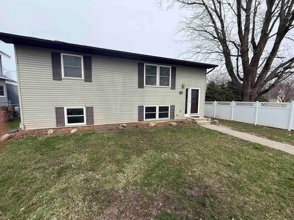 1014 Main St, New Hartford, IA 50660