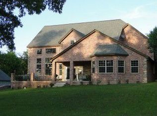 2720 Mutt Mantle Ln, Grove, OK 74344