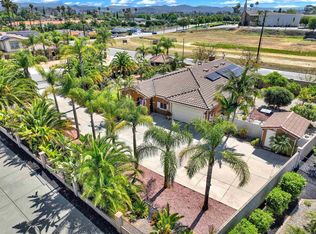 907 Rockwell Springs Ct, Escondido, CA 92025