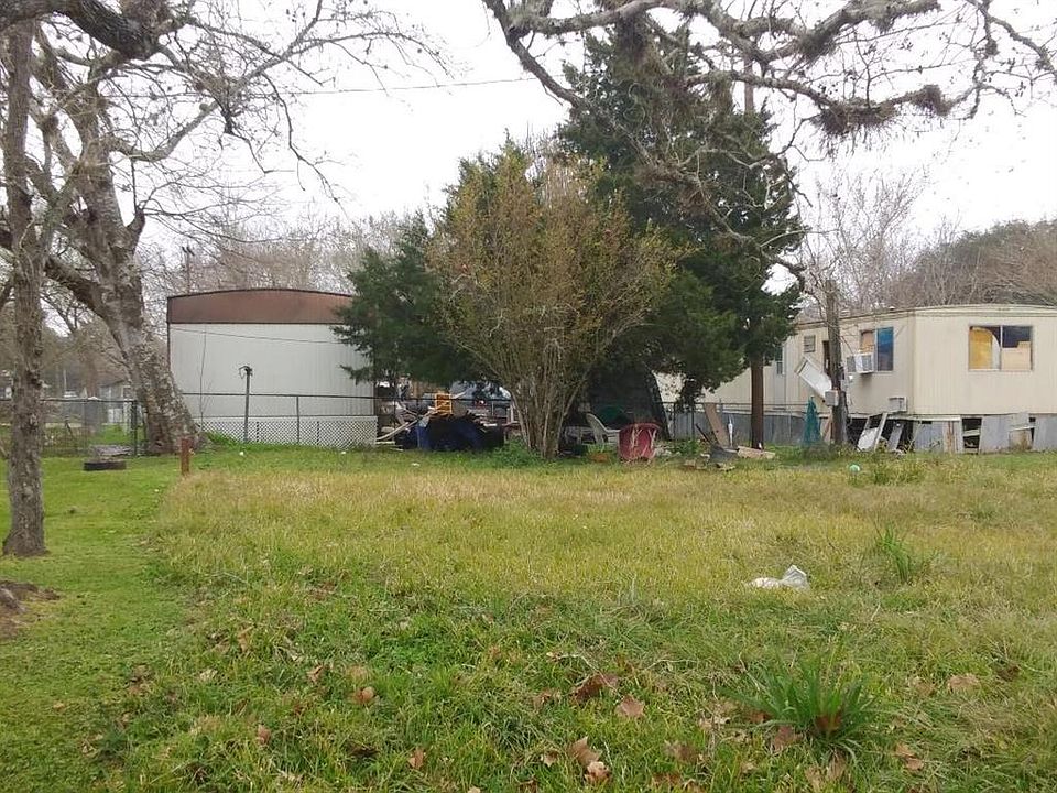 1st image of 1800 Lloyd St