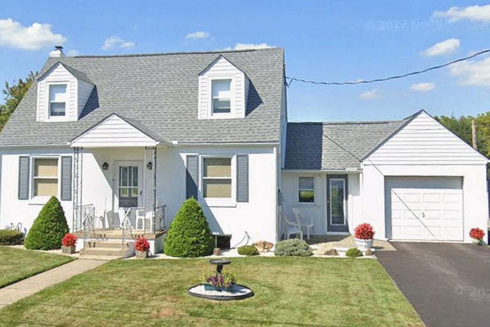 1st image of 825 Bellefonte Ave