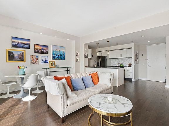 3rd image of 350 W 42nd St APT 31E