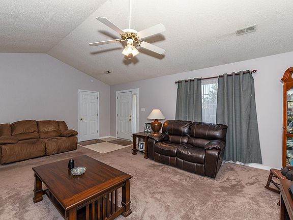 2nd image of 1307 Belleau Dr