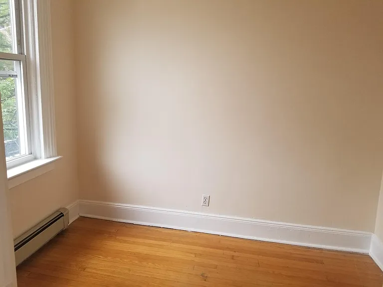 742 Garden St — Photo 5