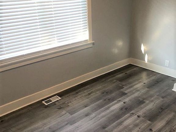 4th image of 6919 Lacey Ave
