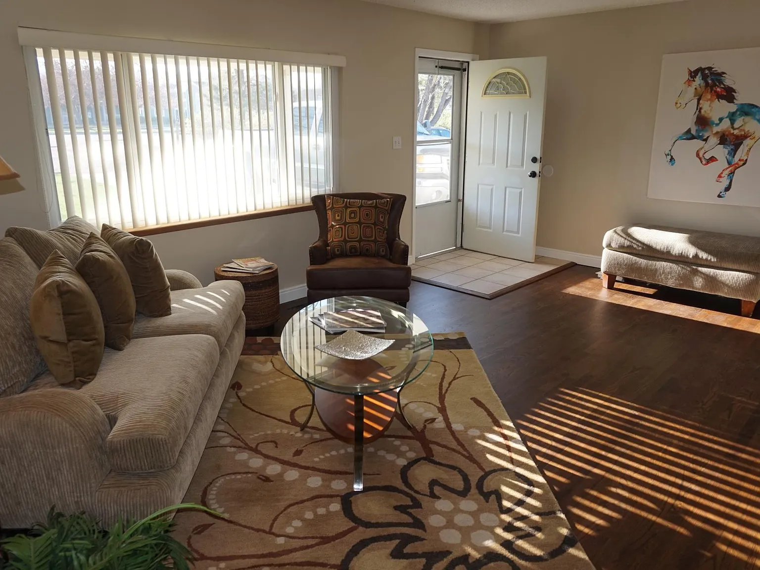 3 bed, 1500 sqft, $1,800 — Photo 3
