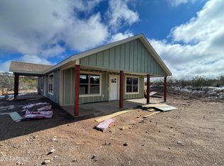 1407 N Saddleback Rd, Tombstone, AZ 85638