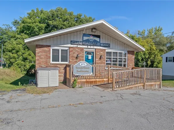 871 Oneida St, Fulton, NY 13069