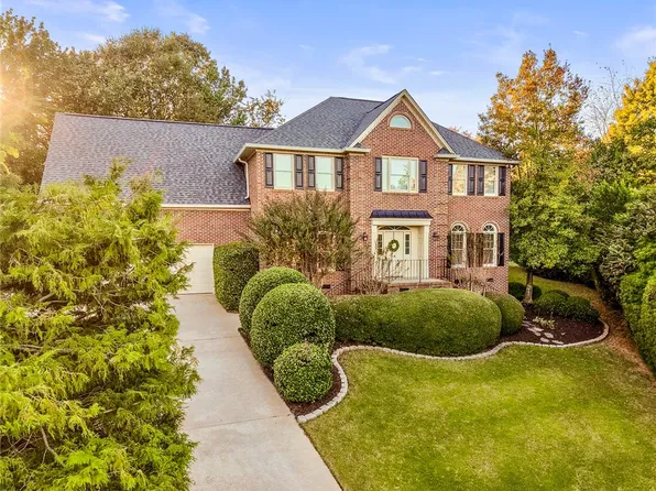 105 Sugar Mill Ct, Greer, SC 29650