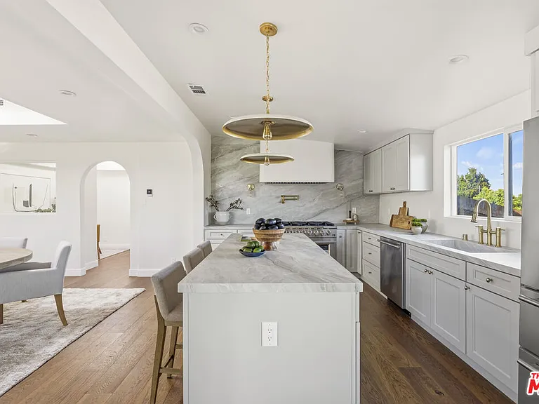 4600 Don Quixote Dr — Photo 17