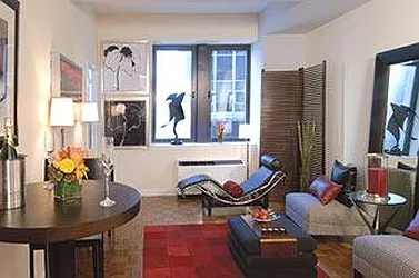 Rented by R New York