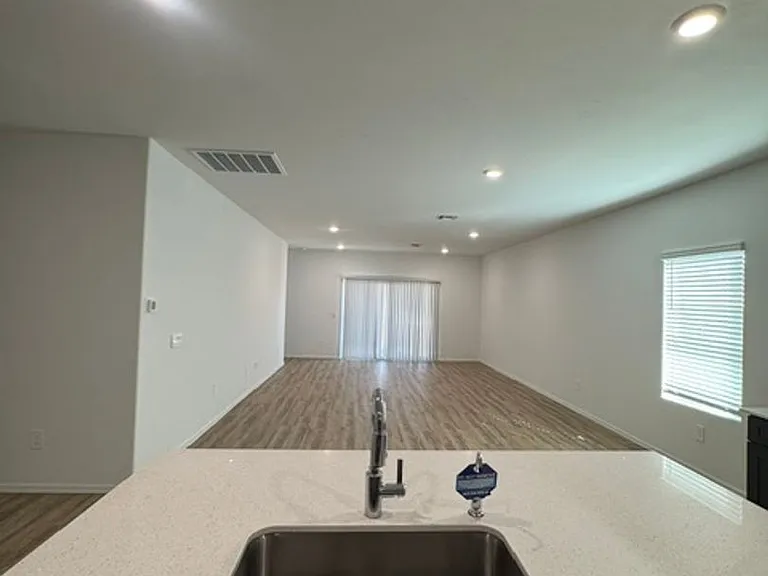 10004 N Guayacan Trl — Photo 9