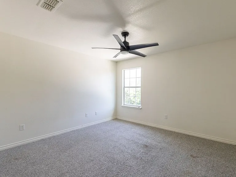 3310 Silver Oaks Dr — Photo 38