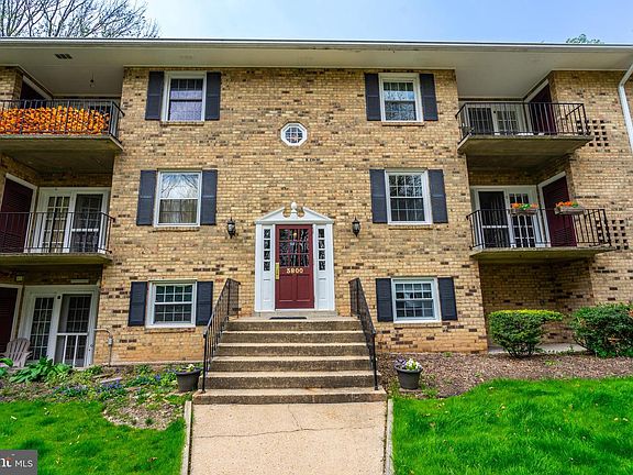 3rd image of 3800 Lyndhurst Dr APT 204