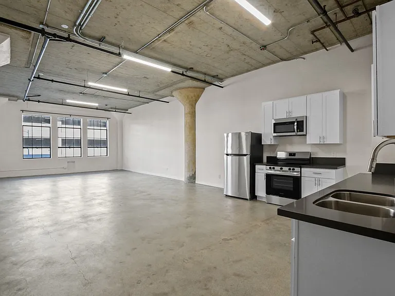RiverFront live - Work Lofts — Photo 49