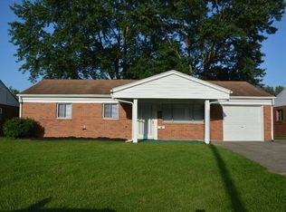 307 Lutz Dr, Englewood, OH