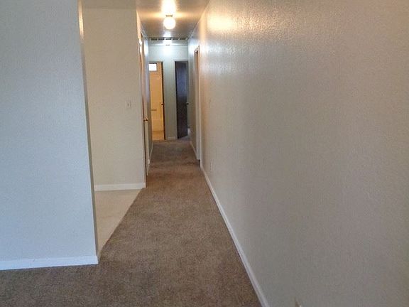 4th image of 341 Ravenwood Way