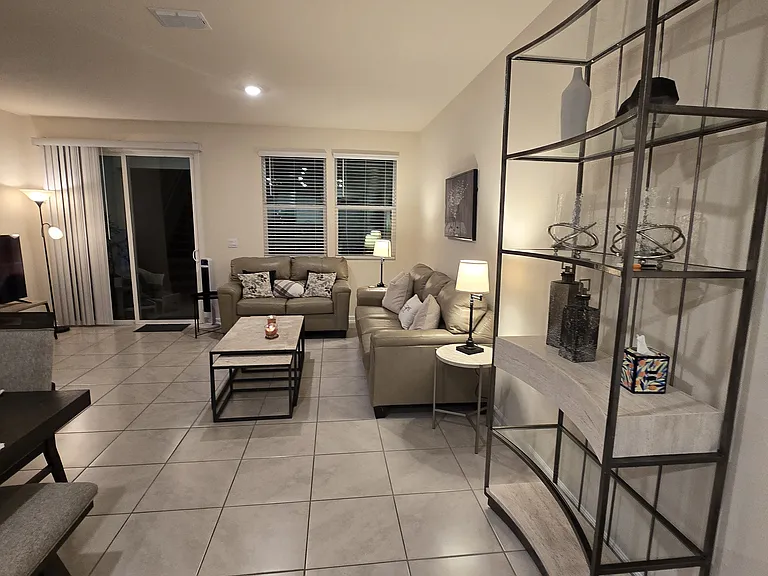 240 Pasadena Dr — Photo 100