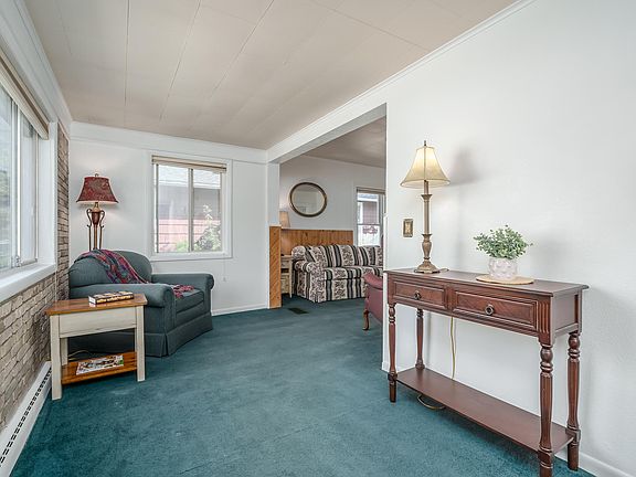 3rd image of 100 Bryant St