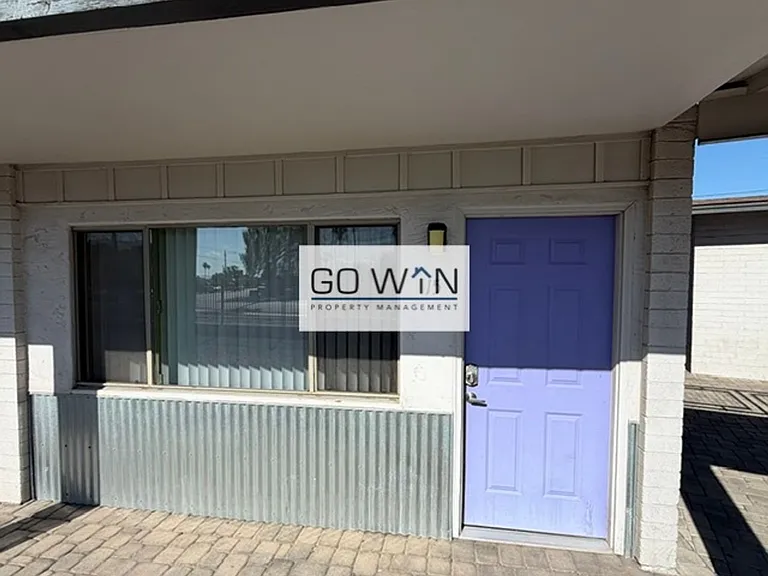 1325 N 30th Dr — Photo 13