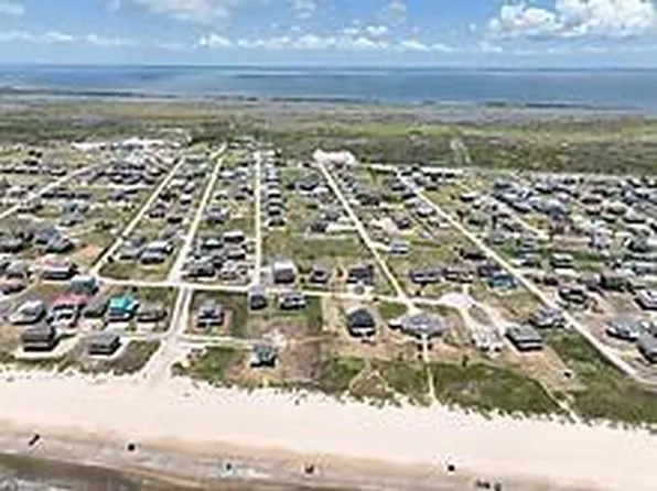 930 Surfside Drive, Crystal Beach, TX 77650