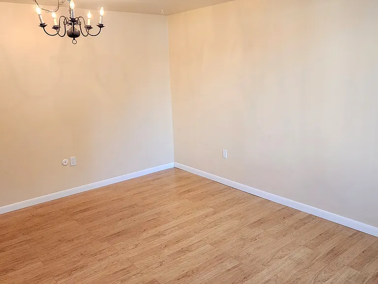 918 S Logan St #103 — Photo 2