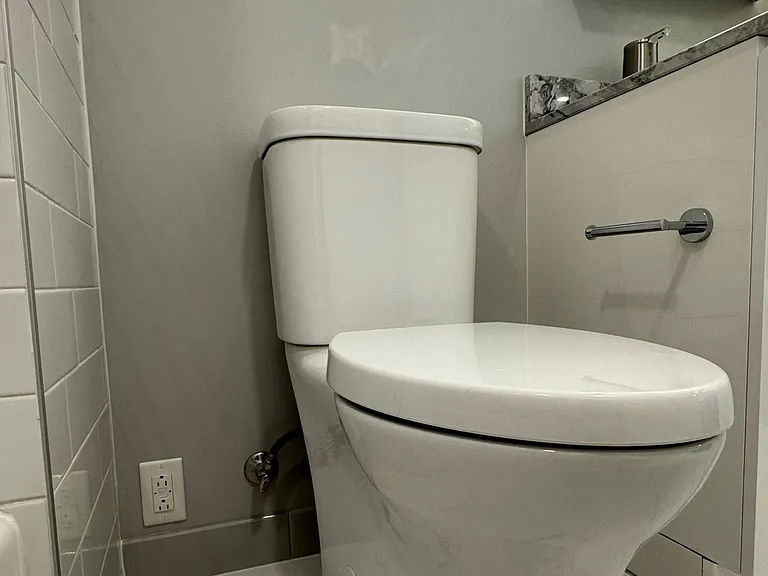 987 Queen St #3104 — Photo 13