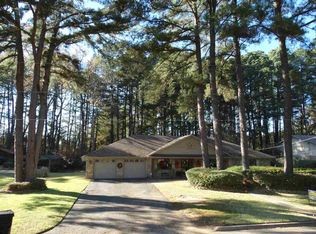 813 Pinegrove Ln, Longview, TX 75604